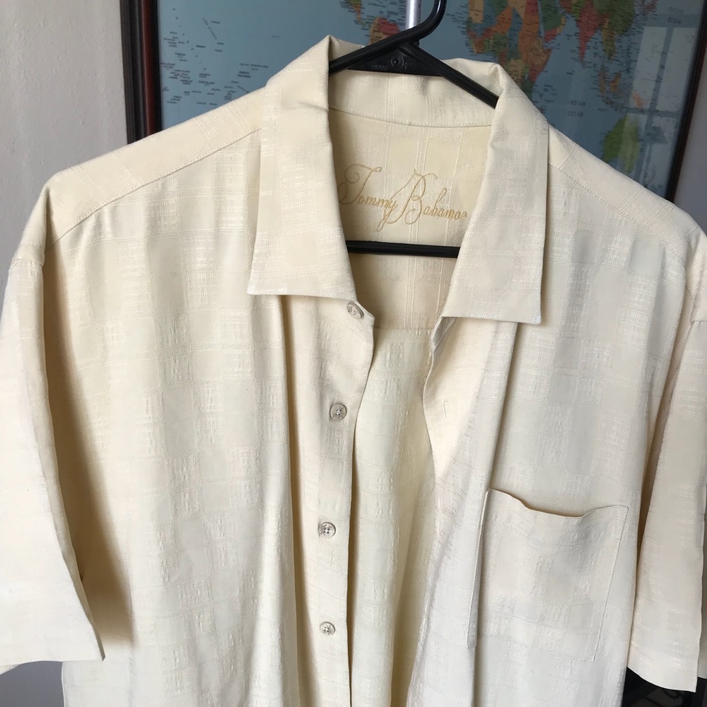 Tommy Bahama Short Sleeve shirt, large +gorgeous